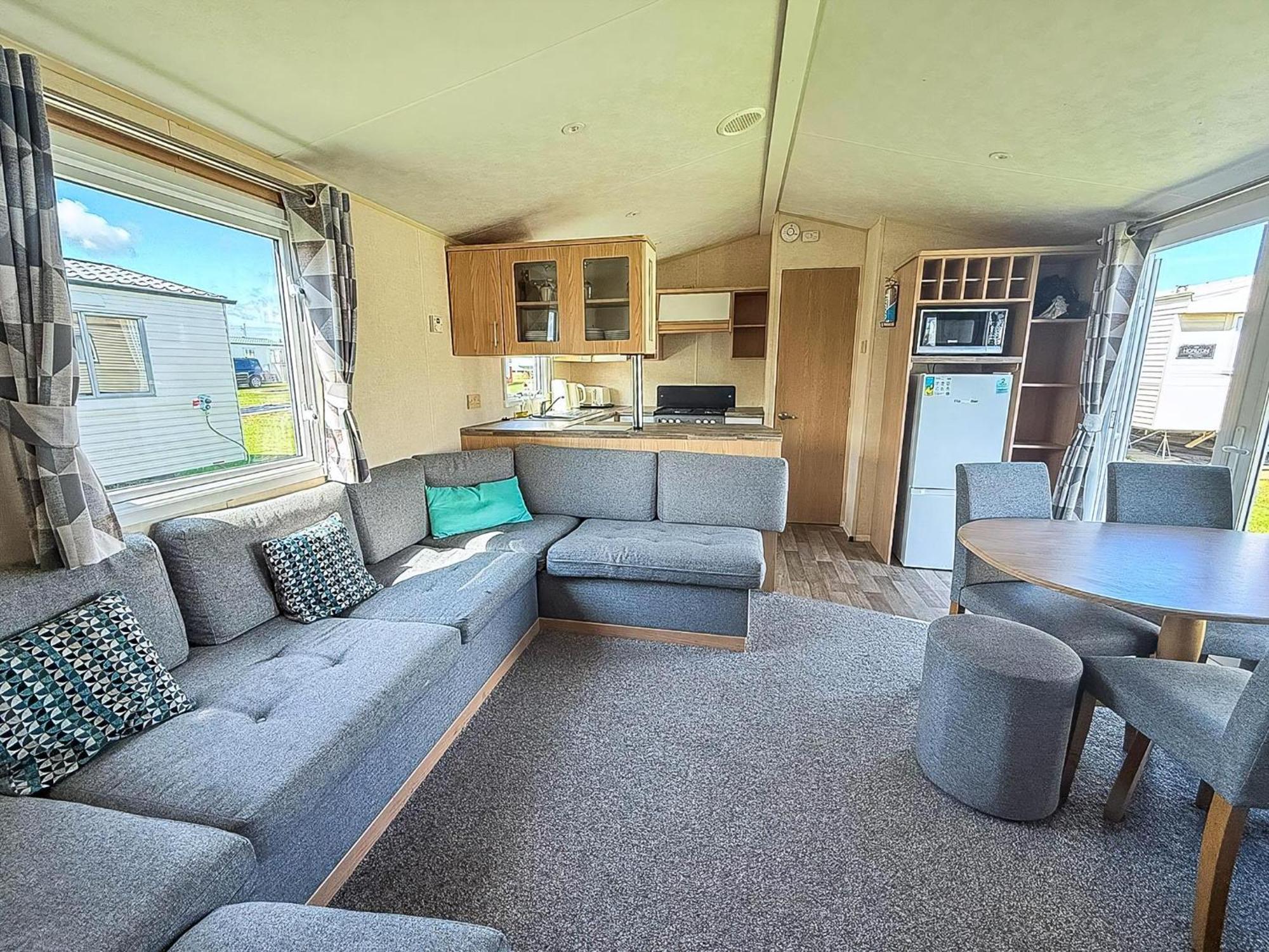 Lovely 8 Berth Caravan Nearby Scratby Beach In Norfolk Ref 50021F Great Yarmouth Exterior foto